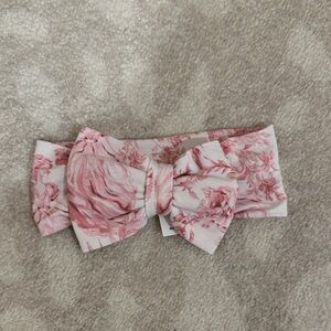 Posh Peanut Pink Floral Bow Headband
